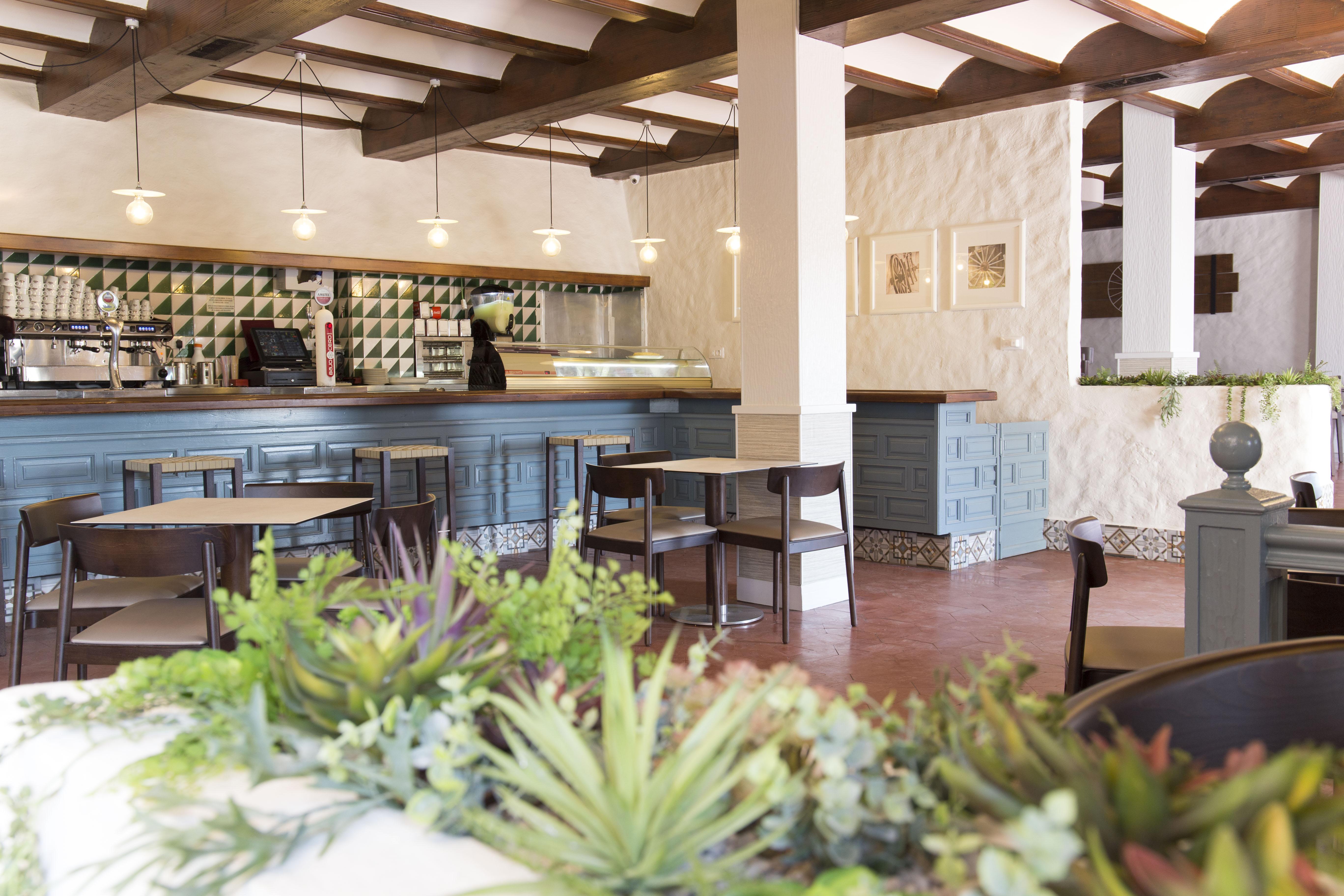 Hotel La Carreta Chiva Ngoại thất bức ảnh
