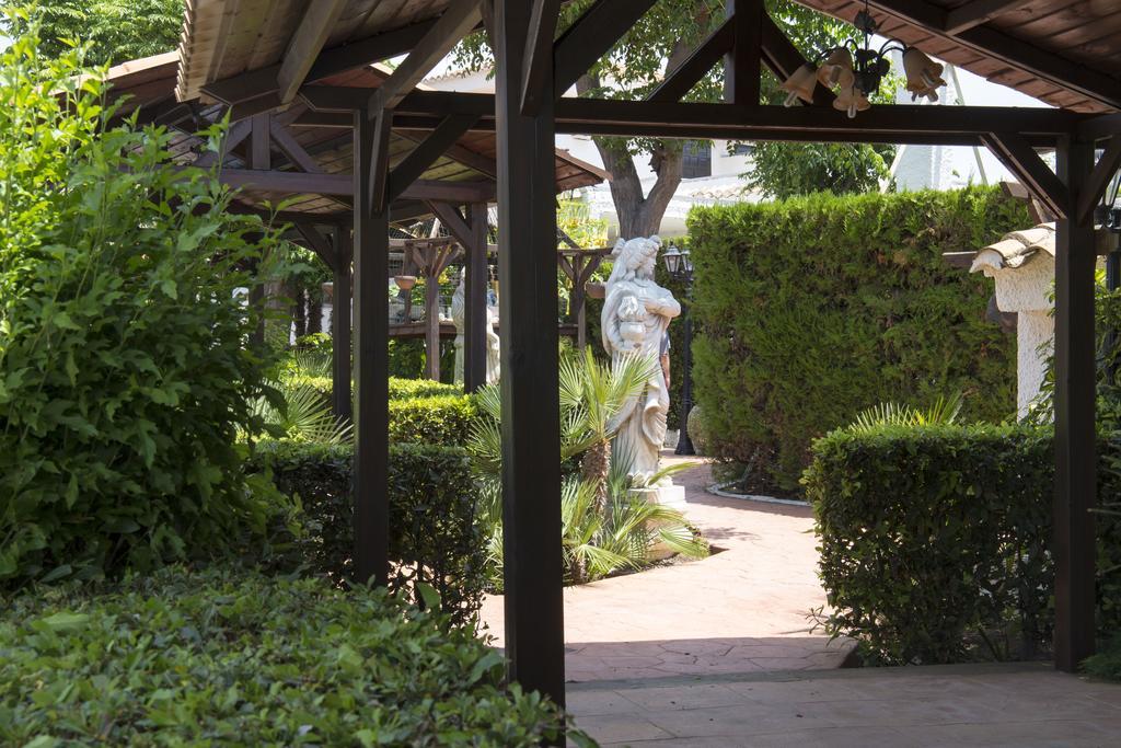 Hotel La Carreta Chiva Ngoại thất bức ảnh