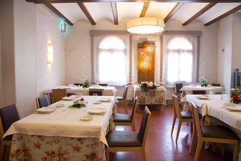 Hotel La Carreta Chiva Ngoại thất bức ảnh