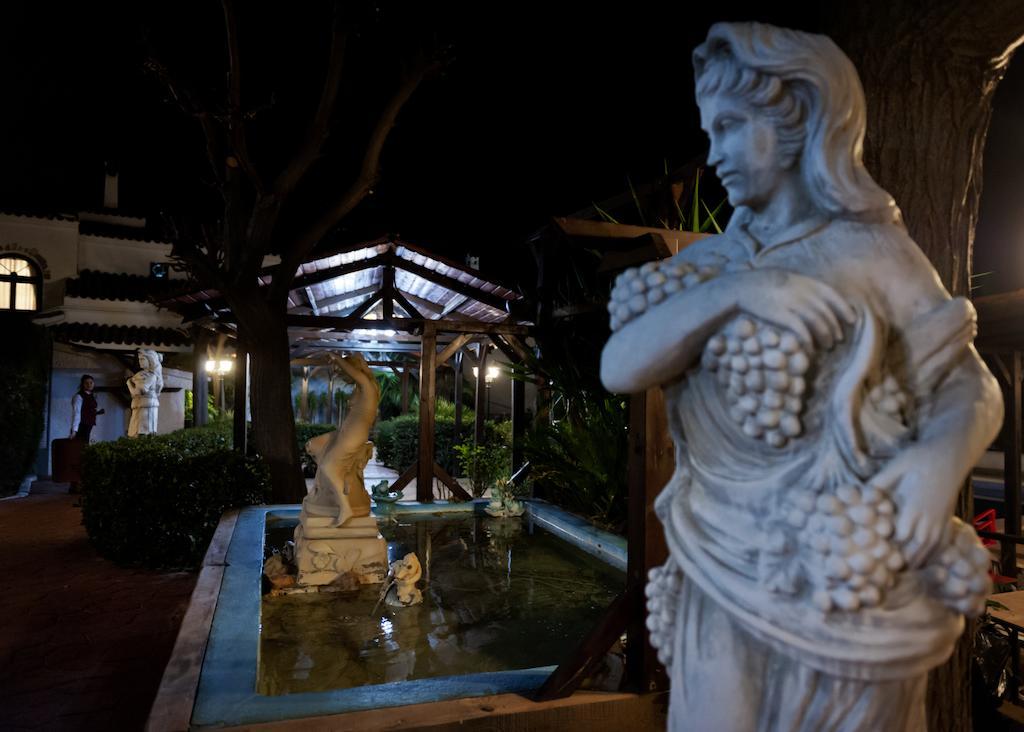 Hotel La Carreta Chiva Ngoại thất bức ảnh